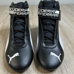Scuderia Ferrari Puma excellent condition sneakers. Best offer.